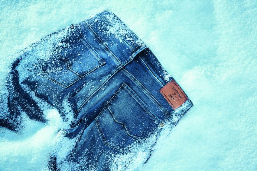 Pioneer : jeans homme automne hiver 2022 sur la neige 